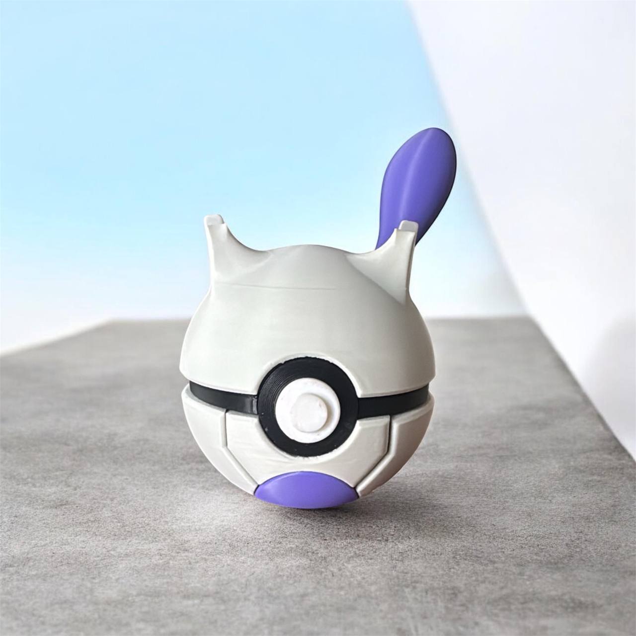 Pokeball Mewtwo